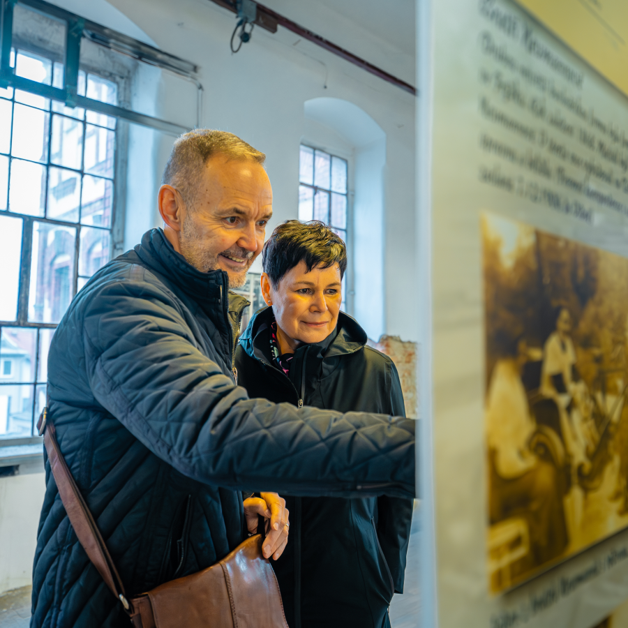 Výstava Historie textilního průmyslu ve Frýdku-Místku a jeho okolí